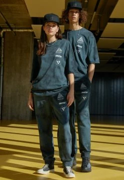 YOURTURN GRAPHIC TEE WINCENT WEISS UNISEX - T-shirt Con Stampa - Black