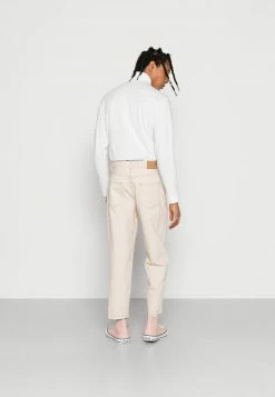 YOURTURN UNISEX - Jeans Baggy - Off White 9 YOURTURN UNISEX - Jeans Baggy - Off White -Sconto YOURTURN in Italia 06d016cf6701421ea061b6f79c207e06