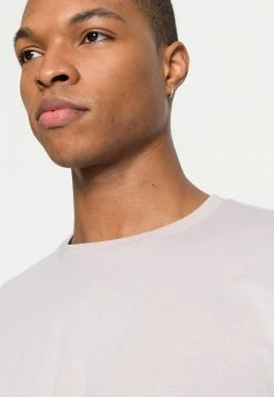 YOURTURN 5 PACK - Maglietta A Manica Lunga - Black/silver/lilac, Unisex -Sconto YOURTURN in Italia 0a4e7ea8bdfd4938945aadc671f98be7