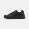 YOURTURN UNISEX - Sneakers Basse - Black -Sconto YOURTURN in Italia 13651f9e055248148104ce5abb8a2829