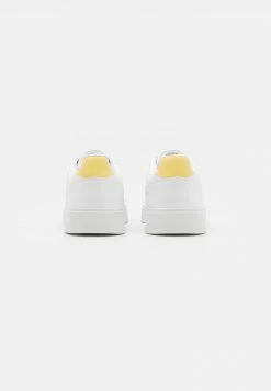 YOURTURN UNISEX - Sneakers Basse - White/yellow -Sconto YOURTURN in Italia 20f5bbaca0fb49b8886db9e9b77b5857