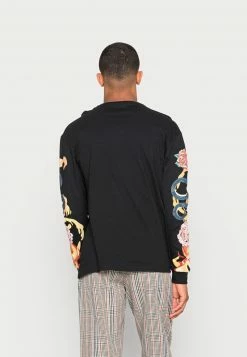 YOURTURN GRAPHIC SHIRT UNISEX - Maglietta A Manica Lunga - Black 9 YOURTURN GRAPHIC SHIRT UNISEX - Maglietta A Manica Lunga - Black -Sconto YOURTURN in Italia 22269e13e48c4ce08f9b4d4ee1c8dc39