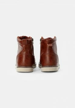 YOURTURN Unisex Stivaletti Stringati - Cognac -Sconto YOURTURN in Italia 2e0acaa23b6f445d91a5166e62ee80a3