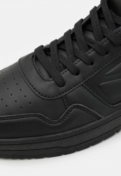 YOURTURN Uomo Sneakers Alte - Black 13 YOURTURN Uomo Sneakers Alte - Black -Sconto YOURTURN in Italia 384d72c23e0b445c8202aac467845288