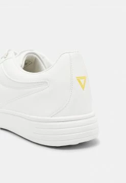 YOURTURN UNISEX - Sneakers Basse - White -Sconto YOURTURN in Italia 4a147a6f464c470aa6207dc340ef471b