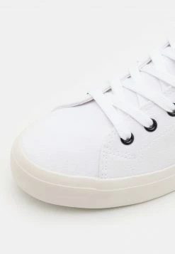 YOURTURN DISNEY UNISEX - Sneakers Alte - White -Sconto YOURTURN in Italia 4b0a47d6d6dc4ab286bc489911391a4f