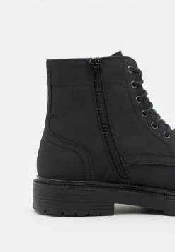 YOURTURN UNISEX - Stivaletti Stringati - Black -Sconto YOURTURN in Italia 560733947cb94102bbb9a6d19f4feb0b