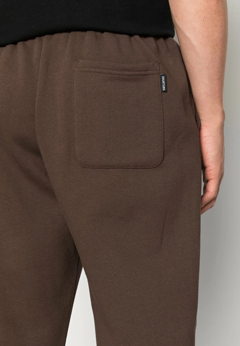 YOURTURN FASHION COLORED BASIC JOGGER - Pantaloni Sportivi - Brown, Unisex 7 YOURTURN FASHION COLORED BASIC JOGGER - Pantaloni Sportivi - Brown, Unisex - immagine 5