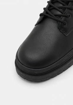 YOURTURN UNISEX - Stivaletti Stringati - Black -Sconto YOURTURN in Italia 87c549ded3a4462ea2eaa640ab2cc297