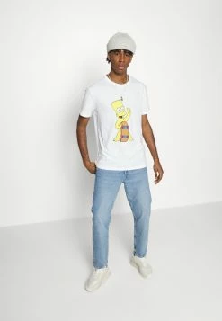 YOURTURN BART SKATE UNISEX TEE - T-shirt Con Stampa - White 11 YOURTURN BART SKATE UNISEX TEE - T-shirt Con Stampa - White -Sconto YOURTURN in Italia 8cdda999d9d2441db13a28eac61dc2c1