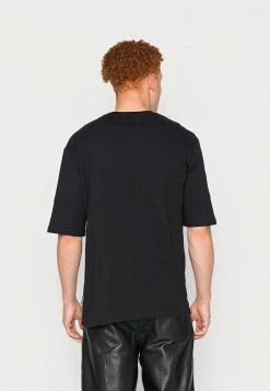 YOURTURN UNISEX - T-shirt Con Stampa - Black -Sconto YOURTURN in Italia 9340279a35514640b3ac19f351b28921