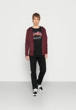 YOURTURN UNKNOWN DESTINATION GRAPHIC T-SHIRT UNISEX - T-shirt Con Stampa - Black -Sconto YOURTURN in Italia 9f4b5330d60d4982a7cf8ffb08d10597