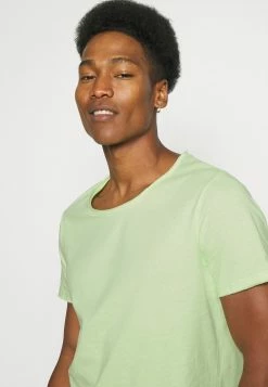 YOURTURN RAW EDGE UNISEX - T-shirt Basic - Green -Sconto YOURTURN in Italia bb7dba4d7f3147fdb29f4015c188f591
