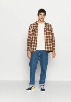 YOURTURN UNISEX - T-shirt Con Stampa - Off-white -Sconto YOURTURN in Italia c0a340a4d0b34c659ca54e98e88b846e