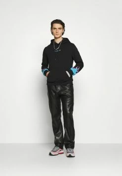 YOURTURN UNISEX - Felpa - Black -Sconto YOURTURN in Italia d80f1812b85d4d2d843458742790f75d