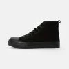 YOURTURN Sneakers Basse - Black, Unisex -Sconto YOURTURN in Italia e6cbcb5306544f70933ef387c21f6d6a