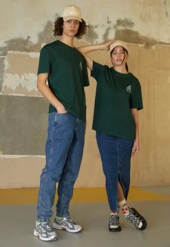 YOURTURN GRAPHIC TEE WINCENT WEISS UNISEX - T-shirt Con Stampa - Dark Green