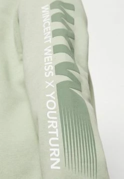 YOURTURN WINCENT WEISS UNISEX - Felpa Con Cappuccio - Light Green -Sconto YOURTURN in Italia eadb532ea8674260a29ecbc55627c5a3